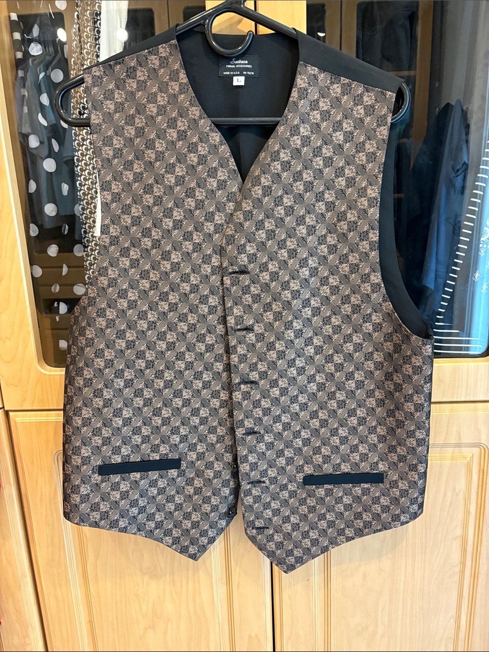 Carlos Santana suits and blazers /Santana Brown & Black Geometric Men's Vest L